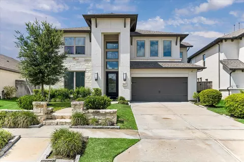 9511 Shaded Tree Dr, Missouri City, TX 77459