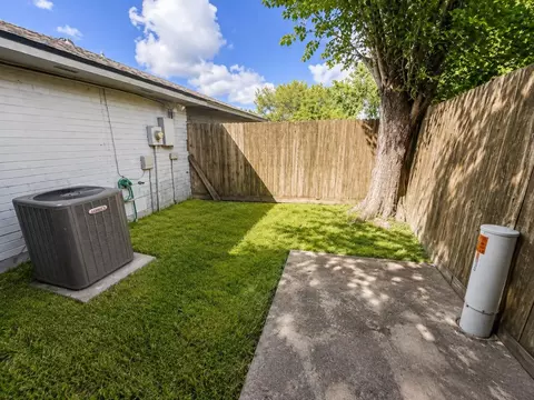 Exterior - 3105 Oak Rock Cir, Spring, TX 77373 photo 5 of 5