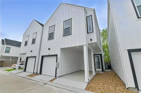 9902 Clark Rd #G, Houston, TX 77076