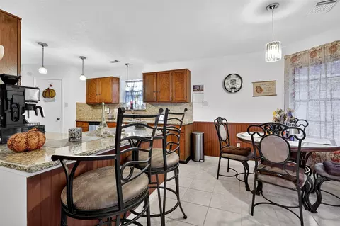 Kitchen - 3402 Crystal Dove Dr, Spring, TX 77388 photo 4 of 4