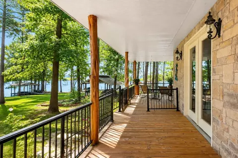 Exterior - 560 Deerwood Dr, Trinity, TX 75862 photo 8 of 10