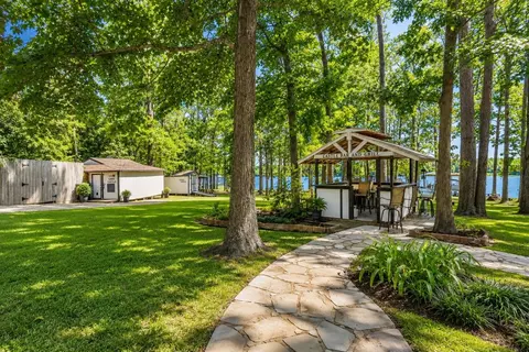 Exterior - 560 Deerwood Dr, Trinity, TX 75862 photo 3 of 10