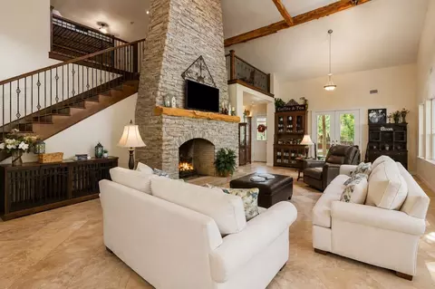 Living - 560 Deerwood Dr, Trinity, TX 75862 photo 3 of 4