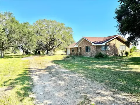 2691 Fm 1862, Blessing, TX 77465