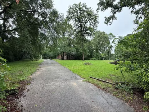 15212 Cedar Cir, Conroe, TX 77302 photo 1
