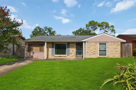 11011 Carlton Dr, Houston, TX 77047