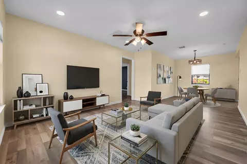 2915 Robertson St, Houston, TX 77009