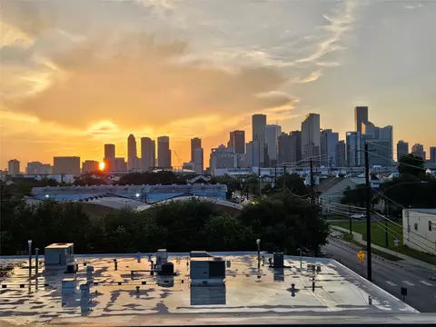 3218 Polk St, Houston, TX 77003