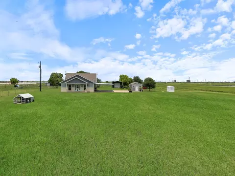 11301 S Fm 441 Rd, Louise, TX 77455