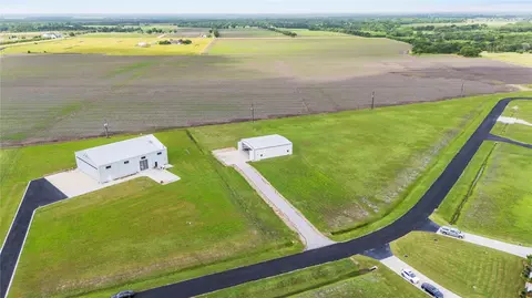 7736 Meteor Dr, Sealy, TX 77474