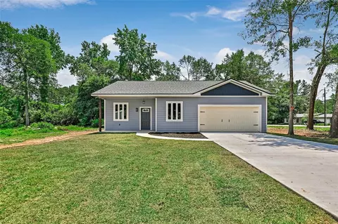 114 Clay St, Onalaska, TX 77360 photo 1