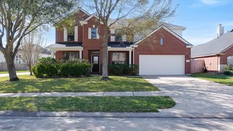 13202 Indigo Creek Ln, Pearland, TX 77584