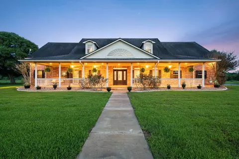 19245 Fm 442 Rd, Boling, TX 77420