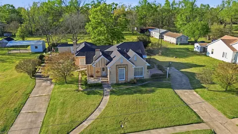829 Bear Dr, Timpson, TX 75975