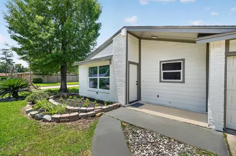 9623 Seeker St, Houston, TX 77078