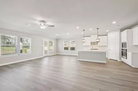 Living - 2847 Clapbread Ln, Rosenberg, TX 77471 photo 2 of 4