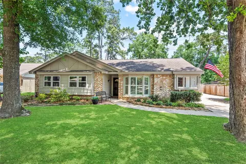 14818 Cedar Point Dr, Houston, TX 77070
