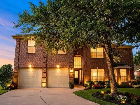 5910 Coral Petal Ln, Richmond, TX 77469