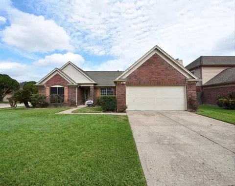 1722 Newmark Dr, Houston, TX 77014