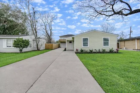 6603 Narcissus St, Houston, TX 77087