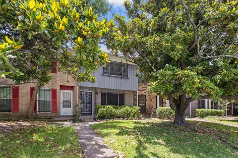 8238 Fondren Rd #8238, Houston, TX 77074