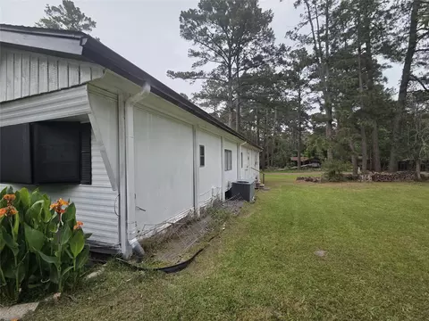 Exterior - 38 E Whippoorwill Ln, Trinity, TX 75862 photo 4 of 7