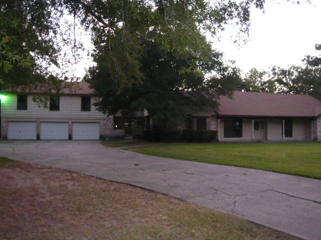 16972 White Birch Ln, Conroe, TX 77385 photo 1