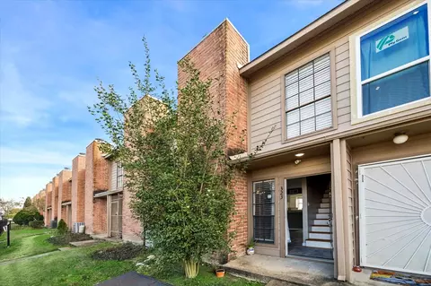 10501 South Dr #323, Houston, TX 77099