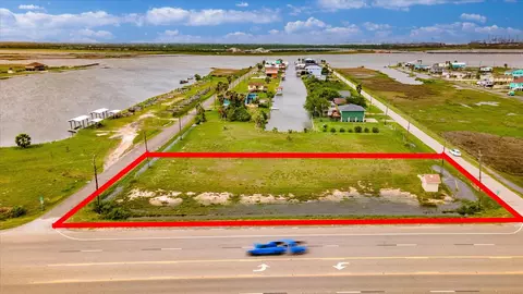 35363738 Hwy 6, Hitchcock, TX 77563