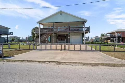 965 Mary Ann, Crystal Beach, TX 77650
