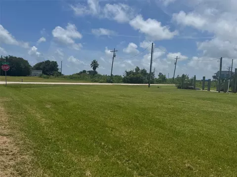 1723 Galveston, Port Bolivar, TX 77650