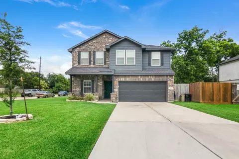 501 S 4th St, La Porte, TX 77571