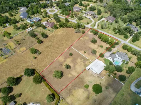 7318 Rolling Meadow Dr, Richmond, TX 77469
