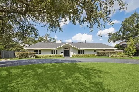 5698 Bayou Glen Rd, Houston, TX 77056