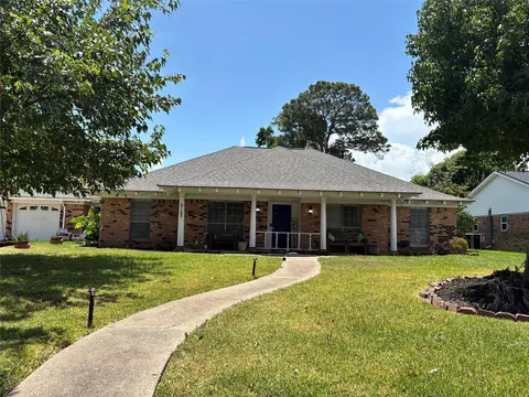 5103 Ashwood Dr, Baytown, TX 77521