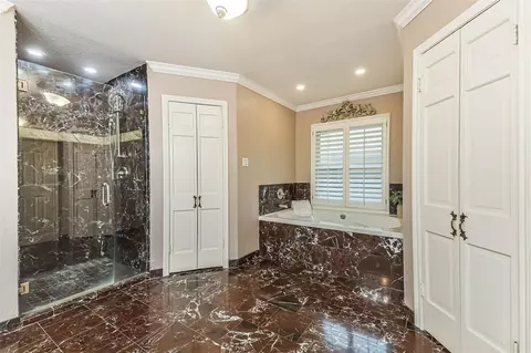Bath - 16003 Algrave Ln, Spring, TX 77379 photo 2 of 5