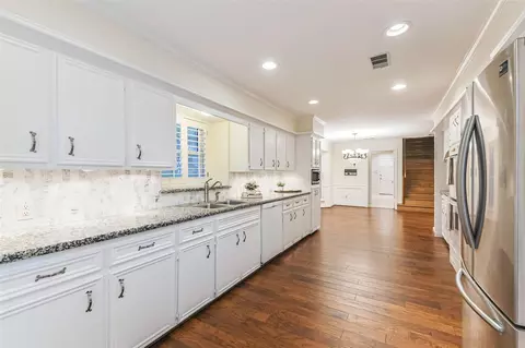 Kitchen - 16003 Algrave Ln, Spring, TX 77379 photo 5 of 6