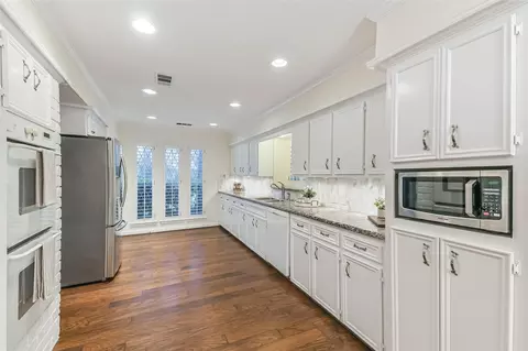 Kitchen - 16003 Algrave Ln, Spring, TX 77379 photo 2 of 6