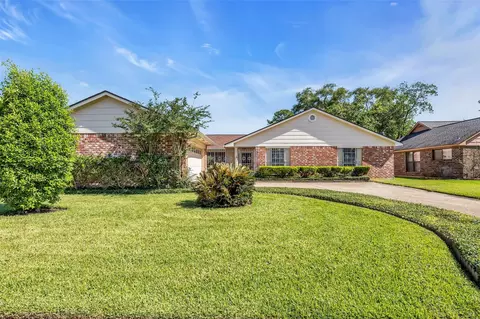 12326 Campos Dr, Houston, TX 77065