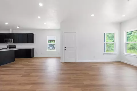 Living - 14390 Half Circle St, Splendora, TX 77372 photo 6 of 7