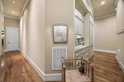 Entry Way - 37519 Edgewater Dr, Pinehurst, TX 77362 photo 3 of 6
