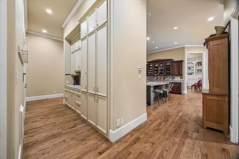 Entry Way - 37519 Edgewater Dr, Pinehurst, TX 77362 photo 4 of 6