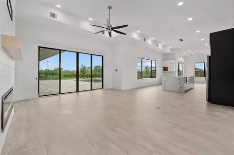 Living - 3932 Windsor Mist Ln, Spring, TX 77386 photo 2 of 5