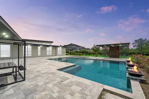 Exterior - 3932 Windsor Mist Ln, Spring, TX 77386 photo 4 of 5
