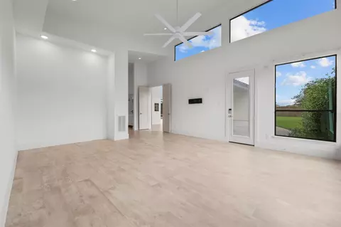 Living - 3932 Windsor Mist Ln, Spring, TX 77386 photo 5 of 5