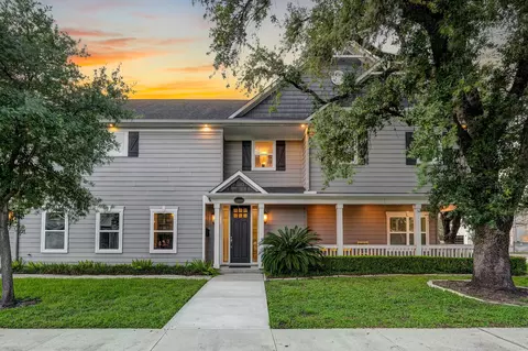 3709 Ella Blvd, Houston, TX 77018