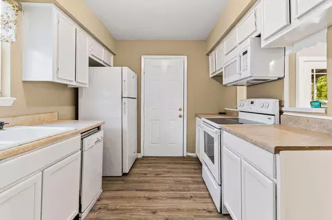 Kitchen - 81 Westlake Rd, Trinity, TX 75862 photo 2 of 2