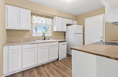 Kitchen - 81 Westlake Rd, Trinity, TX 75862 photo 1 of 2