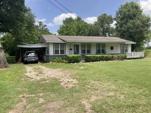 1305 E Goliad Ave, Crockett, TX 75835