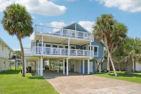 4119 Pirates Aly, Galveston, TX 77554